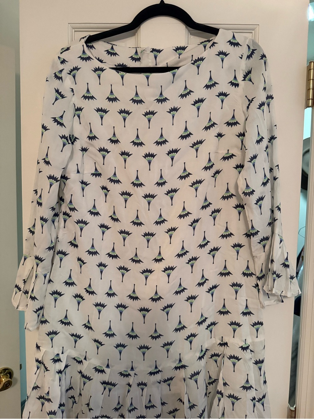 White Floral-Print Long Sleeve Shift Dress